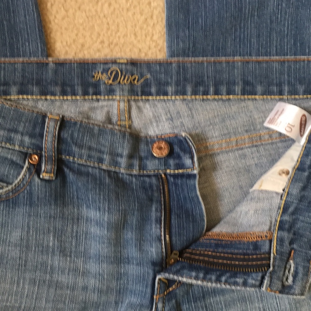 the Diva Jeans - Picture 4 of 5